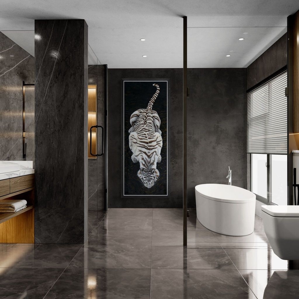 Tableau de tigre blanc dans une salle de bain - laurence Saunois, artiste