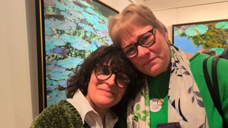 Laurence Saunois with Liz Kovacs, propriétaire de Customized Logistics Solutions