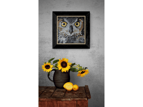 Tableau de hibou et fleurs : peintre animalier Laurence saunois