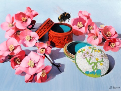 Peinture de fleurs de cognassier du Japon, bourdon et boîtes par Laurence Saunois, artiste peintre