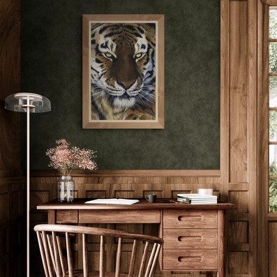 Tableau d'un portrait de tigre en situation au dessus d'un bureau