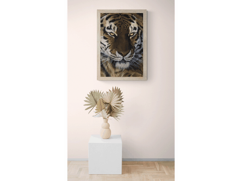 Tableau d'un portrait de tigre par la peintre animalier Laurence Saunois