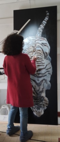 Travail en cours sur le tableau de tigre blanc de laurence Saunois, artiste peintre animalier